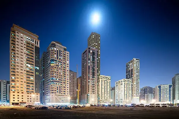 مشاريع تجارية هندسية في دبي